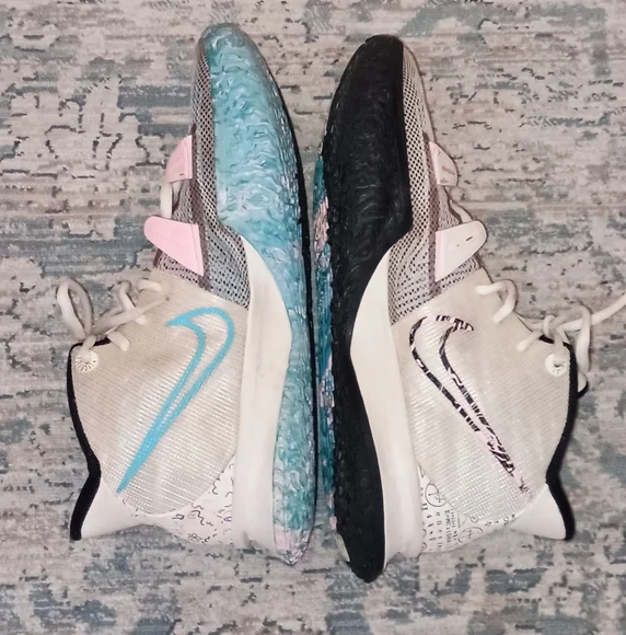 Nike Kyrie 7 Pale Ivory Chloride Blue sneakers Men\'s Size 11 Nike Kyrie 7 Pale Ivory Chlorine Blue CZ0141-100  main image 2